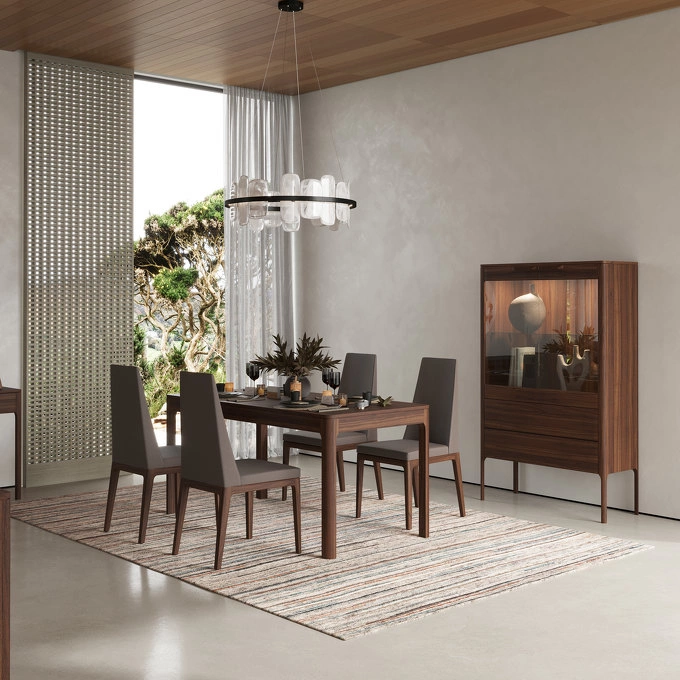 Витрина отделка шпон грецкого ореха 